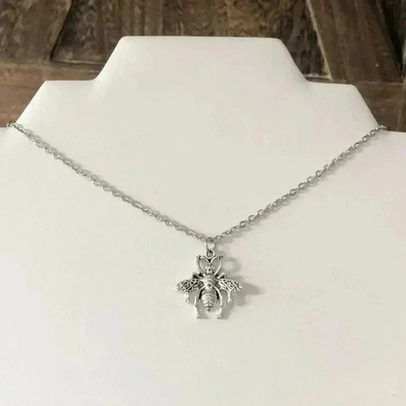 Bumblebee Bee Handmade Stainless Steel Necklace NWT - Picture 1 of 4